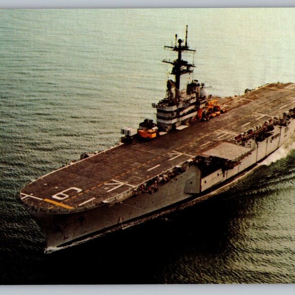 Postcard  Unposted Warships [Assorted] Lot of 8 Historic Collection #1174 - Picture 15 of 16